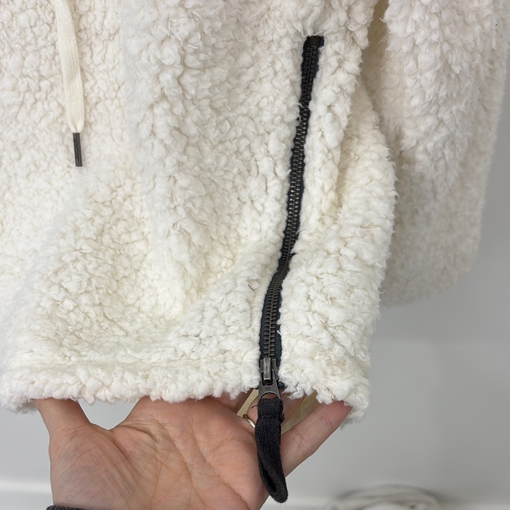NWT Dylan Snow Angel Cozy Ivory Sherpa Pullover Hoodie - Picture 2 of 7